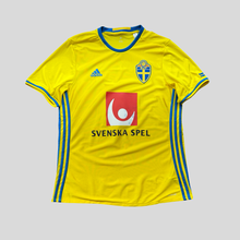 Load image into Gallery viewer, 2016 Sweden home - L
