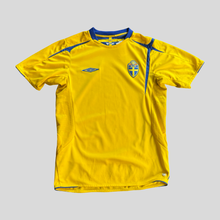 Load image into Gallery viewer, 2006 Sweden home - M
