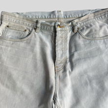 Load image into Gallery viewer, 00s Carhartt shorts - 38
