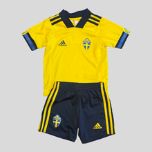 Load image into Gallery viewer, 2020 Sweden home shirt &amp; shorts - 3/4Yrs
