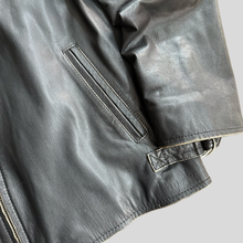 Load image into Gallery viewer, 90s Gatto sherarling detroit leather jacket - L
