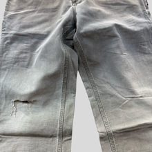 Load image into Gallery viewer, 00s Carhartt carpenter pants - 32/32
