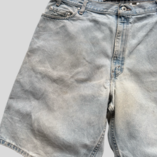 Load image into Gallery viewer, 90s Levi's silver tab shorts - 40
