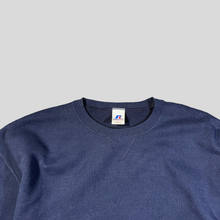 Load image into Gallery viewer, 00s Russell athletic blank sweatshirt - L
