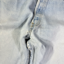 Load image into Gallery viewer, 00s Levi’s 501 denim - 32/32
