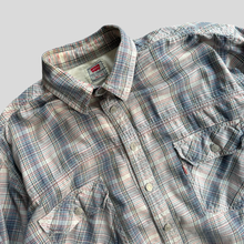 Load image into Gallery viewer, 00s Levi’s checkerd shirt - L/XL
