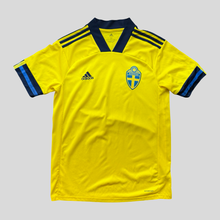 Load image into Gallery viewer, 2020 Sweden home - M

