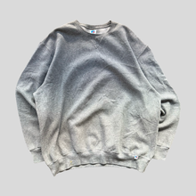 Load image into Gallery viewer, 00s Russell athletic blank sweatshirt - XXL
