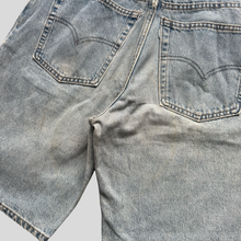 Load image into Gallery viewer, 90s Levi's silver tab shorts - 32

