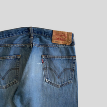 Load image into Gallery viewer, 00s Levi&#39;s 501 denim - 30/34
