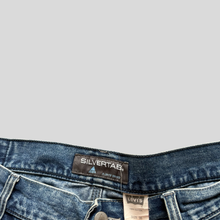 Load image into Gallery viewer, 90s Levi's silver tab carpenter shorts - 36
