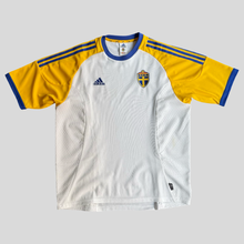 Load image into Gallery viewer, 2002 Sweden away - XL
