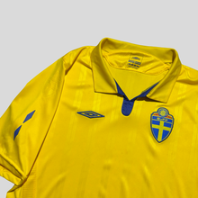 Load image into Gallery viewer, 2009 Sweden home - XS/S
