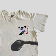 Load image into Gallery viewer, 90s Nike jordan T-shirt - L
