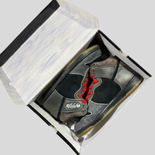 Load image into Gallery viewer, 2007 Nike SB MF doom dunks - EU44,5
