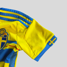 Load image into Gallery viewer, 2014 Sweden home - 128cm
