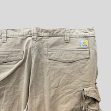 Load image into Gallery viewer, 00s Carhartt Cargo shorts - 40
