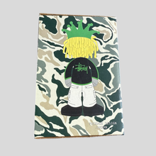 Load image into Gallery viewer, Stüssy x medicom crown big figure

