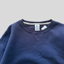 Load image into Gallery viewer, 00s Russell athletic blank sweatshirt - XL

