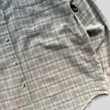 Load image into Gallery viewer, 00s Checkered shirt - L
