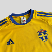 Load image into Gallery viewer, 2002 Sweden home - M
