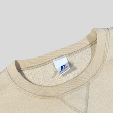 Load image into Gallery viewer, 00s Russell athletic blank sweatshirt - L
