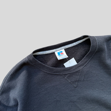 Load image into Gallery viewer, 00s Russell athletic blank sweatshirt - XXL
