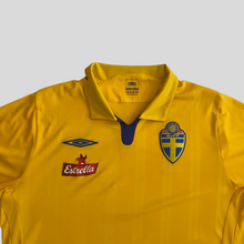 Load image into Gallery viewer, 2009 Sweden home jersey - M/L
