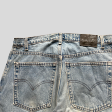 Load image into Gallery viewer, 90s Levi's silver tab shorts - 32
