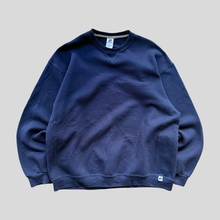 Load image into Gallery viewer, 00s Russell athletic blank sweatshirt - XXL
