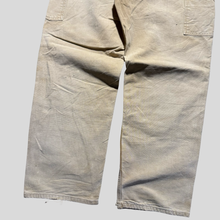 Load image into Gallery viewer, 00s Carhartt carpenter double knee pants - 34/31
