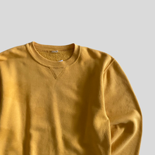 Load image into Gallery viewer, 90s Russell athletic blank sweatshirt - S
