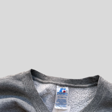 Load image into Gallery viewer, 00s Russell athletic blank sweatshirt - XL
