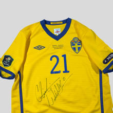 Load image into Gallery viewer, 2010-11 Sweden match-issued WILHELMSSON 21 home - M
