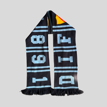 Load image into Gallery viewer, Djurgården scarf

