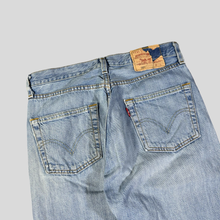 Load image into Gallery viewer, 00s Levi’s 501 denim - 27/30
