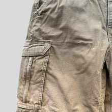 Load image into Gallery viewer, 00s Carhartt cargo shorts - 36
