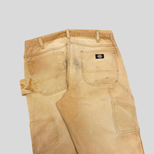 Load image into Gallery viewer, 00s Dickies carpenter pants - 32/30
