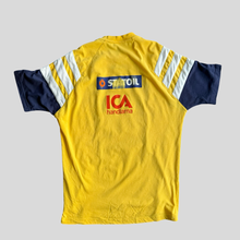 Load image into Gallery viewer, 90s Sweden T-shirt - L
