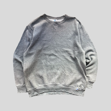 Load image into Gallery viewer, 00s Russell athletic blank sweatshirt - XL
