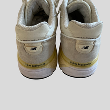 Load image into Gallery viewer, 2017 New balance x Stüssy 990V4 - Us9
