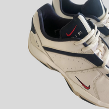 Load image into Gallery viewer, 00s Nike air sample - Us 9
