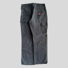 Load image into Gallery viewer, 00s Dickies carpenter pants - 34/32
