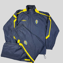 Load image into Gallery viewer, 2008 Sweden track rain set - S
