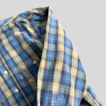 Load image into Gallery viewer, 00s Levi's checkered shirt - S
