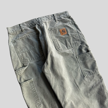 Load image into Gallery viewer, 00s Carhartt Carpenter pants - 32/31
