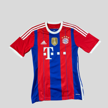 Load image into Gallery viewer, 2014-15 Bayern München ROBBEN 10 home -  S
