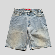 Load image into Gallery viewer, 90s Levi's silver tab shorts - 32
