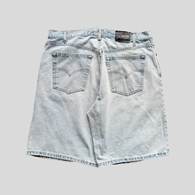 Load image into Gallery viewer, 90s Levi's silver tab shorts - 40
