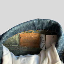Load image into Gallery viewer, 00s Levi's jean jacket - 6/9M
